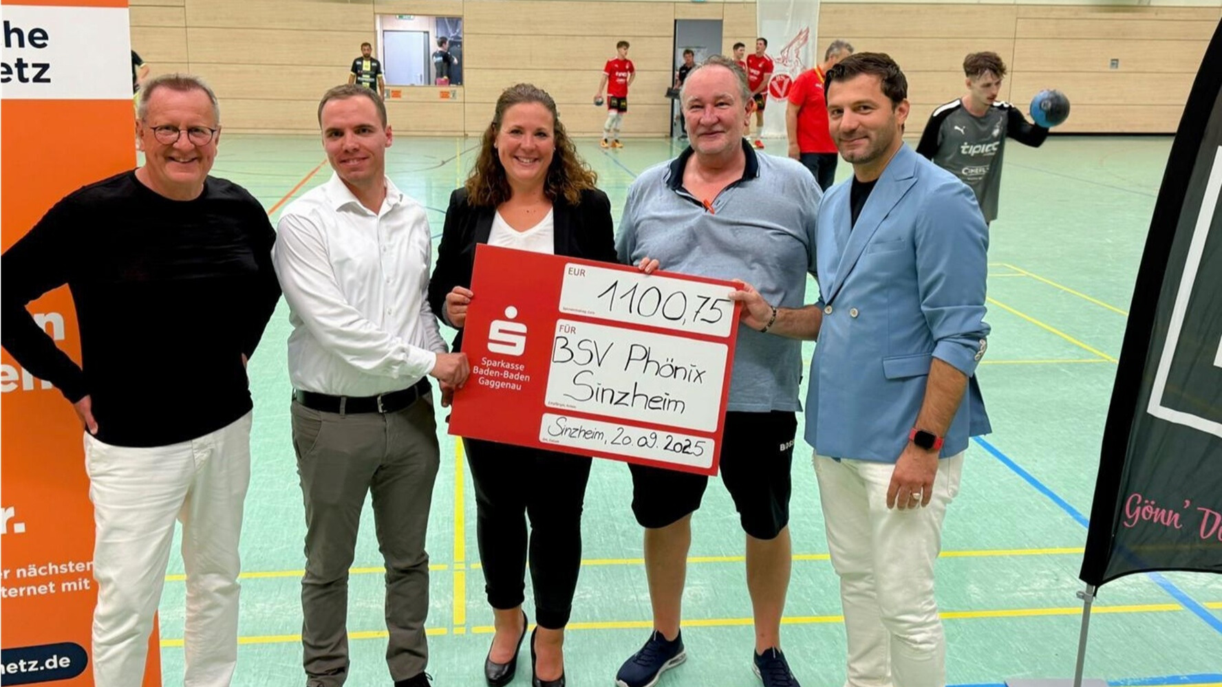 Scheck Ubergabe BSV Phonix Sinzeheim 20.09.25